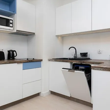 Aquamarina Onyx By Renters *