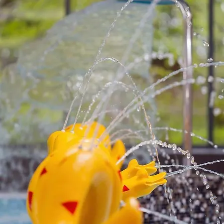 Aquamarina Onyx By Renters דירה *